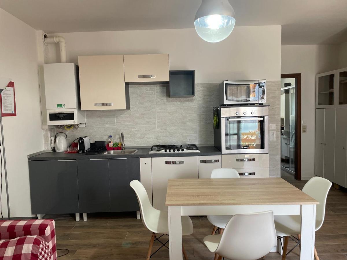 Lake Apartment Ischia Red Tenna 外观 照片