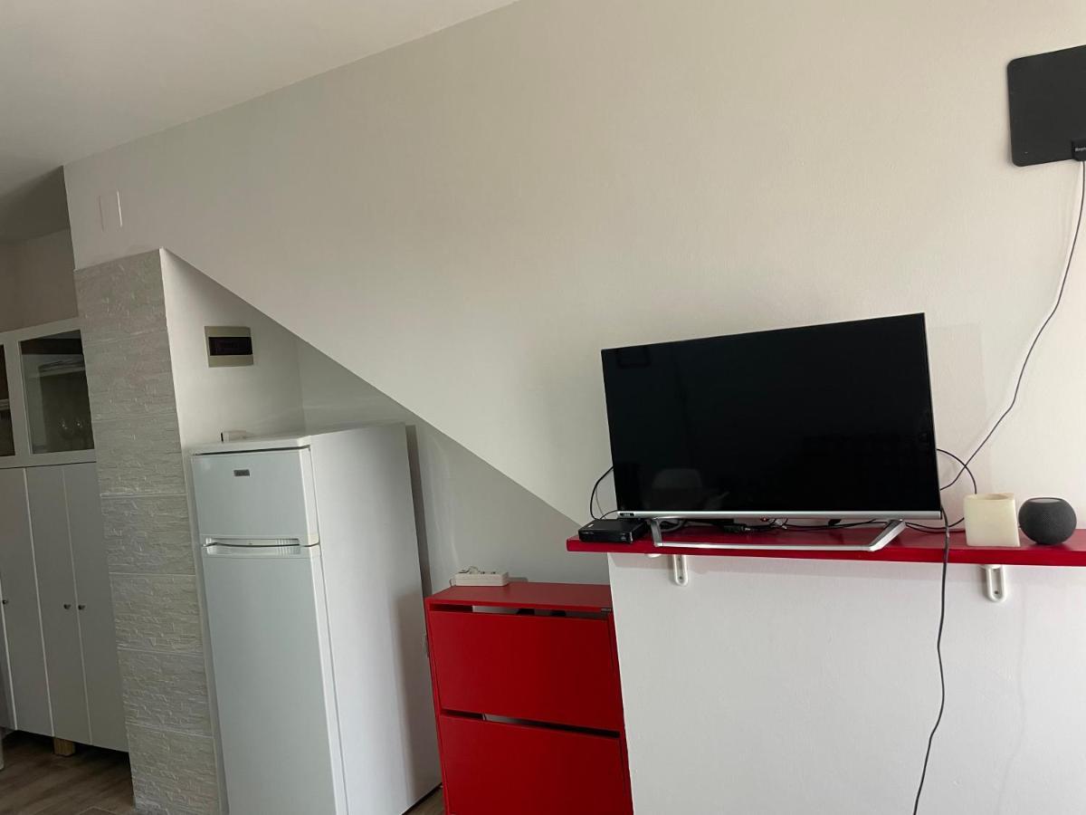 Lake Apartment Ischia Red Tenna 外观 照片