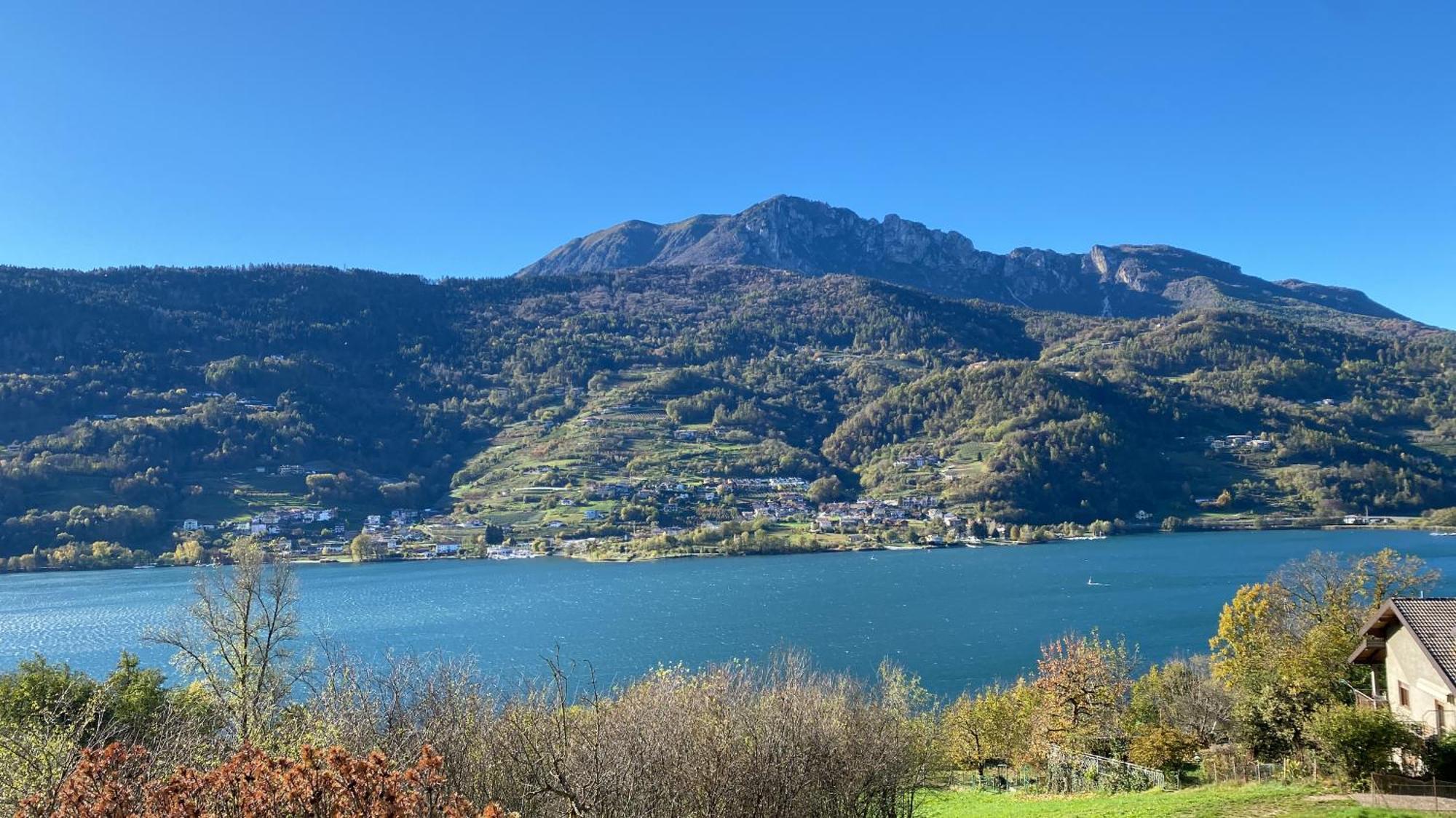 Lake Apartment Ischia Red Tenna 外观 照片